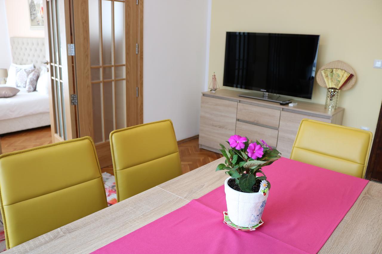 Sea Port Celebrity Apartment - Lets4Holiday Varna Exterior foto