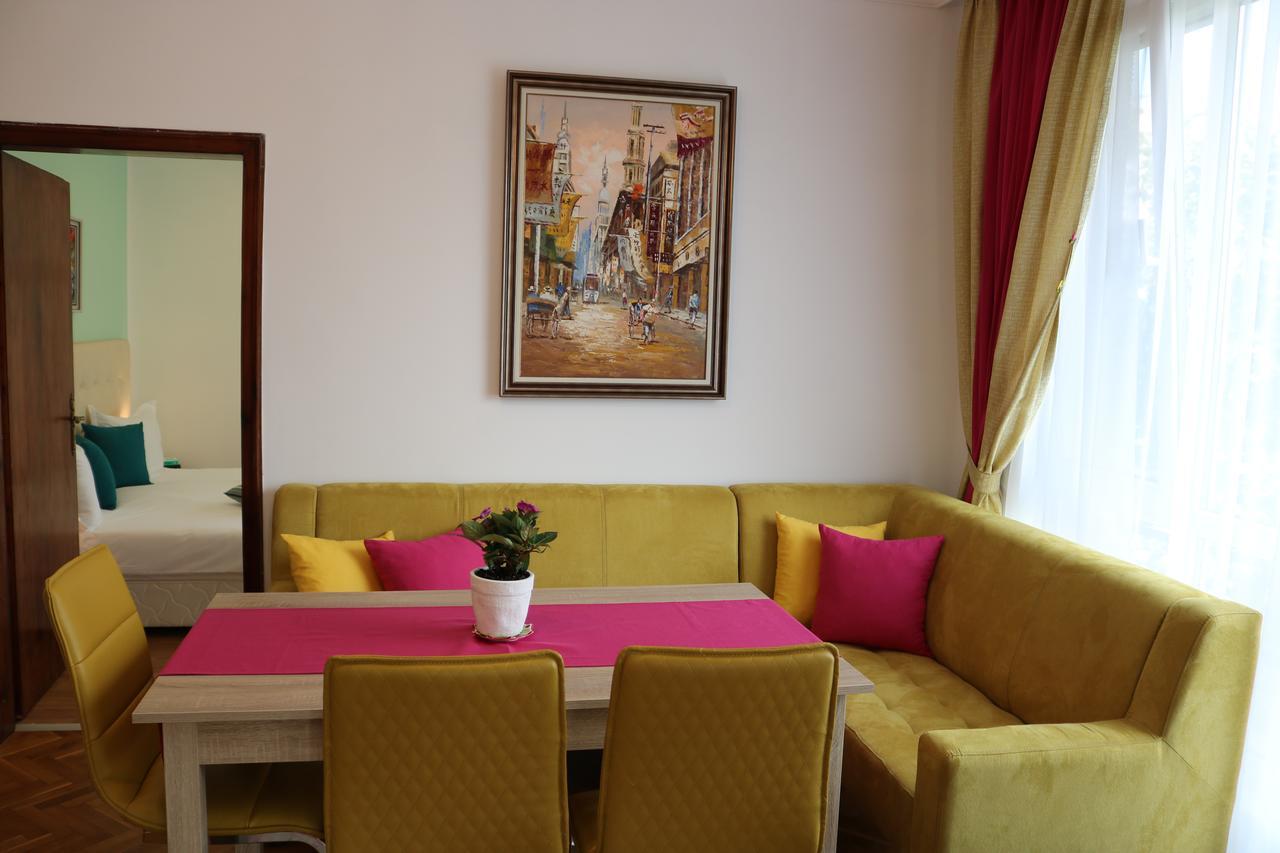 Sea Port Celebrity Apartment - Lets4Holiday Varna Exterior foto